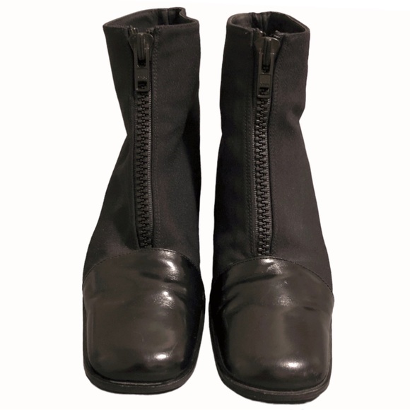 Kenneth Cole Vintage black booties - Picture 2 of 9